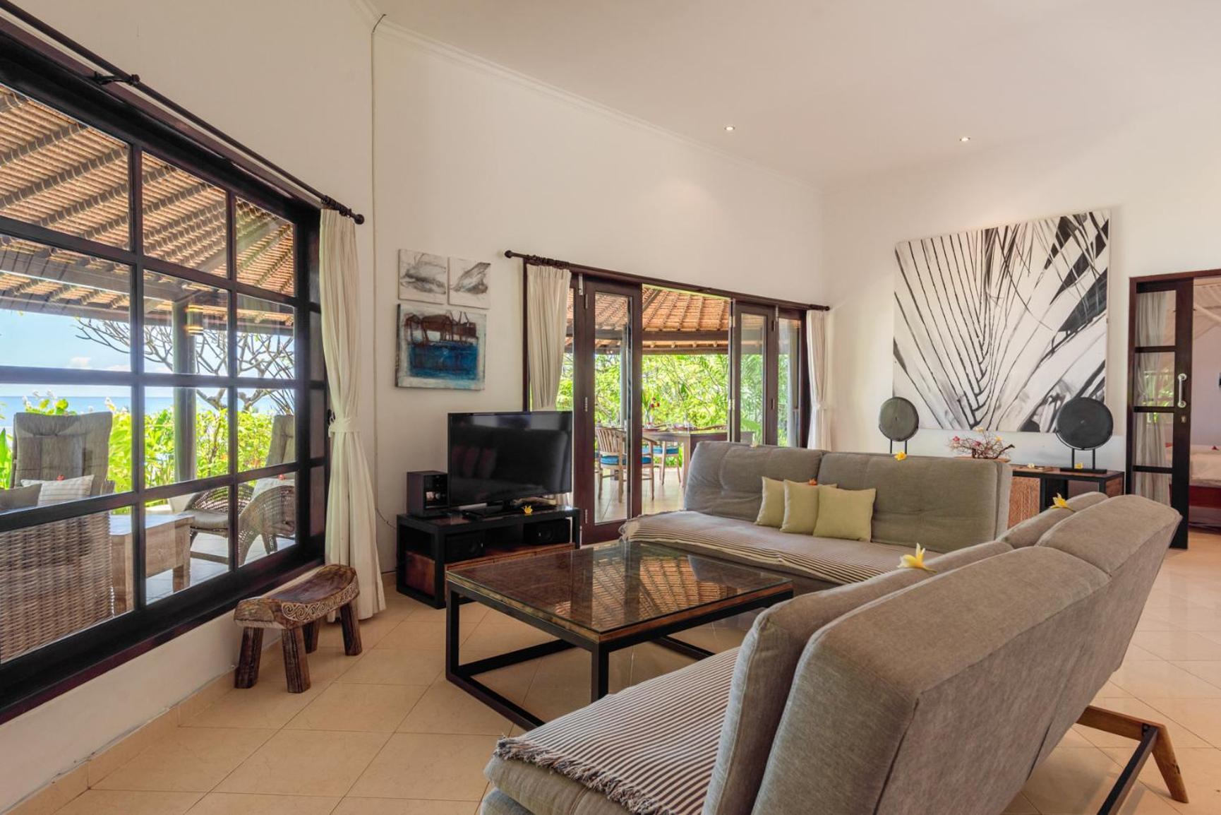 Gorgeous Beachfront Villa Lovina Banjar  Buitenkant foto