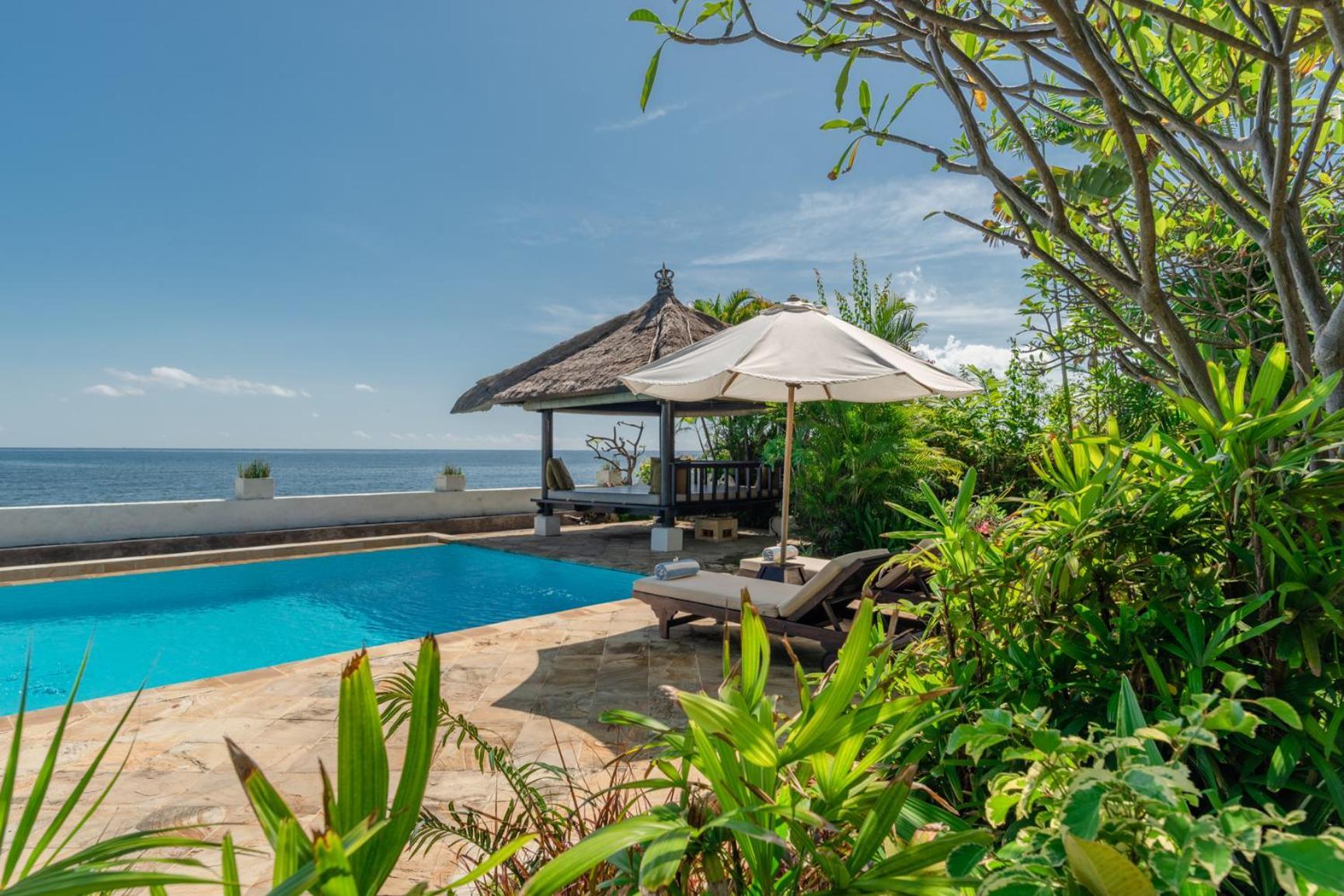 Gorgeous Beachfront Villa Lovina Banjar  Buitenkant foto